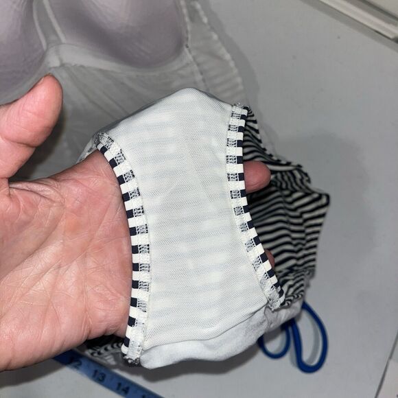 Bond-Eye Australia Women’s Gray Striped Ruched One Piece Swimsuit US 8 D/DD - Picture 7 of 10